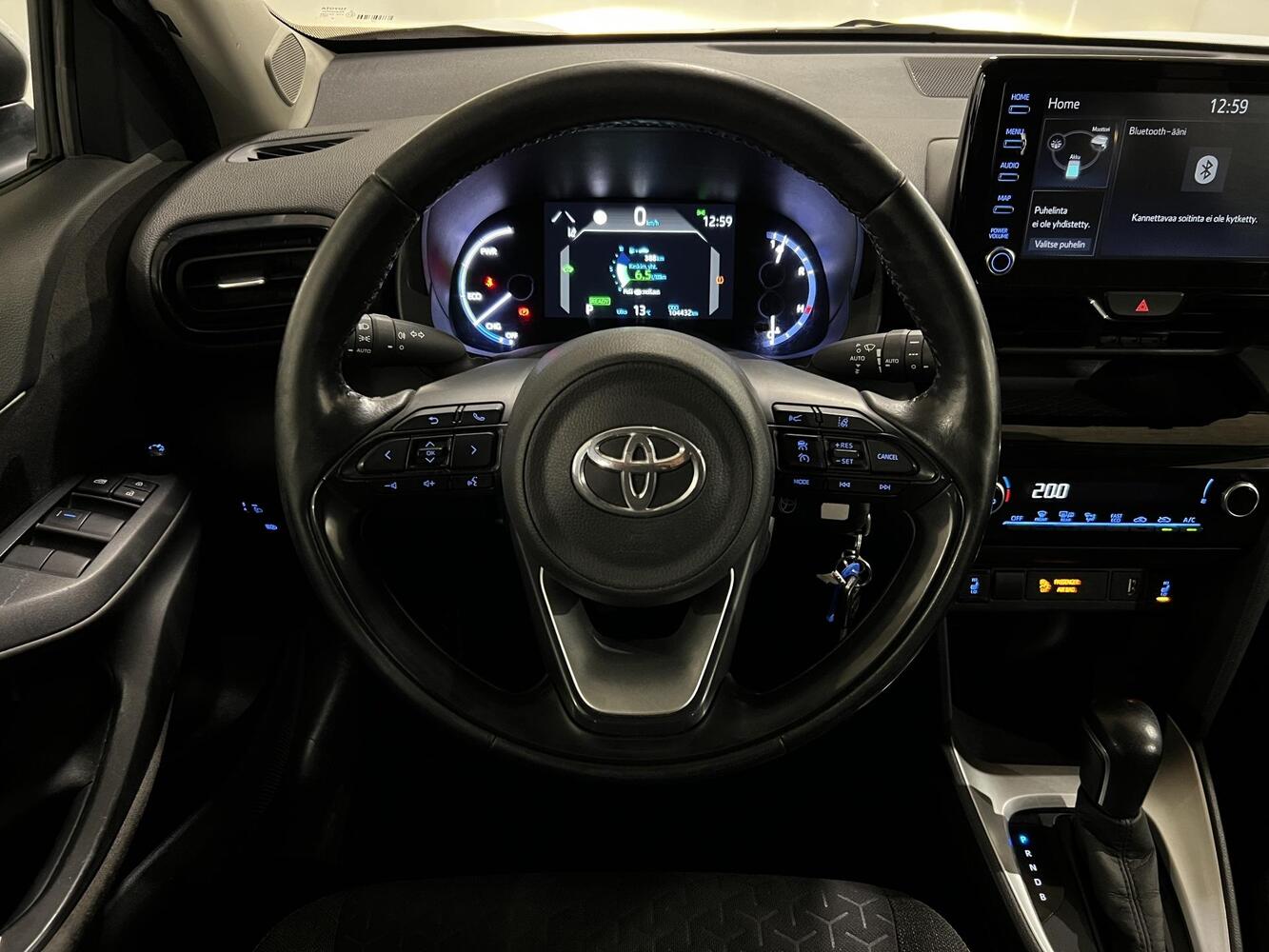 Toyota Yaris Cross vaihtoauto