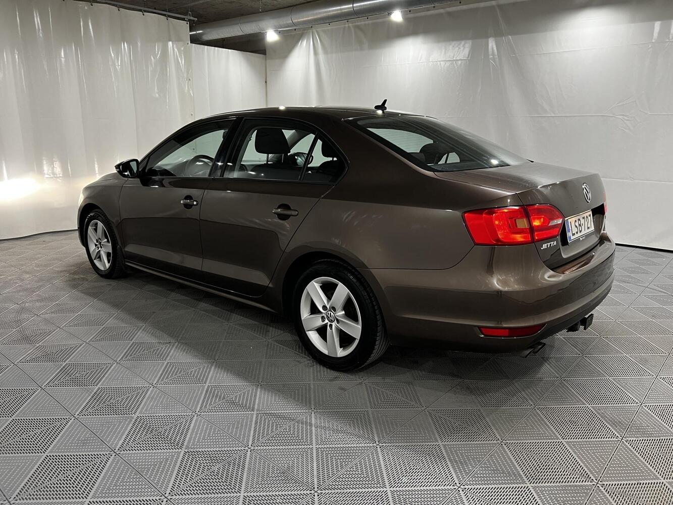 Volkswagen Jetta vaihtoauto