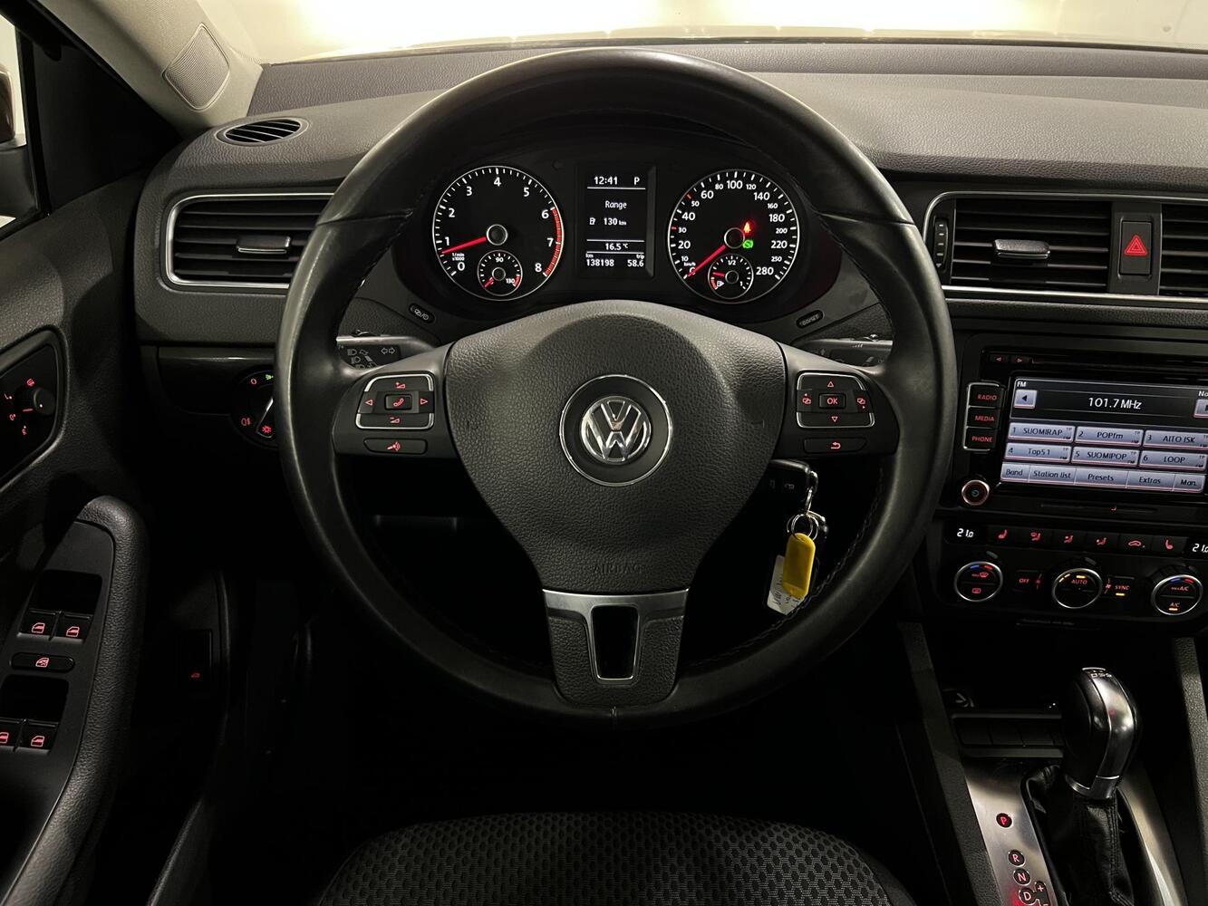 Volkswagen Jetta vaihtoauto