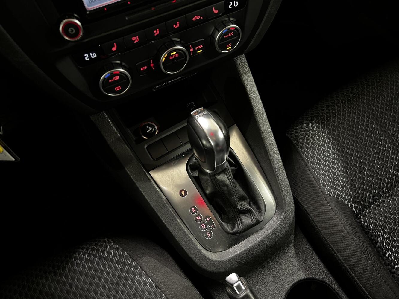 Volkswagen Jetta vaihtoauto