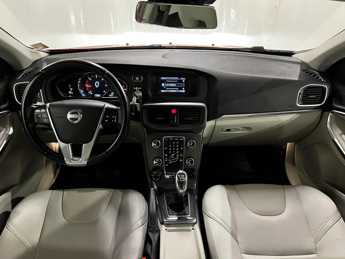 Volvo V40 vaihtoauto