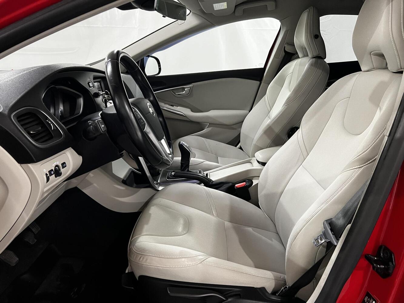 Volvo V40 vaihtoauto