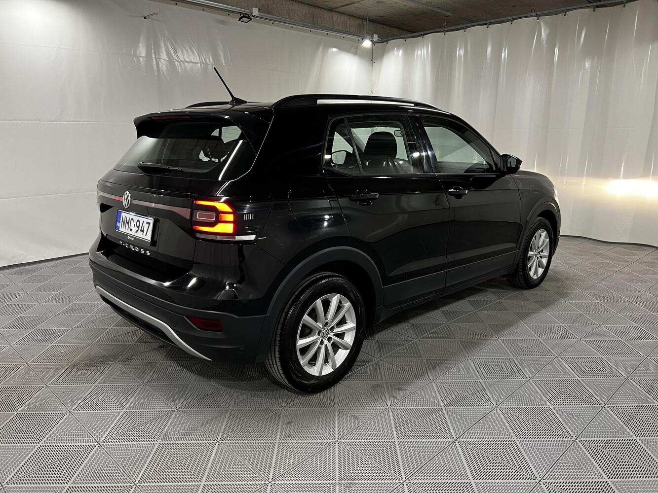 Volkswagen T-Cross vaihtoauto
