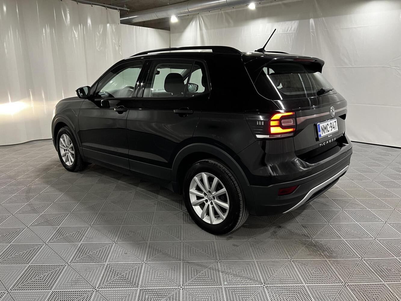 Volkswagen T-Cross vaihtoauto
