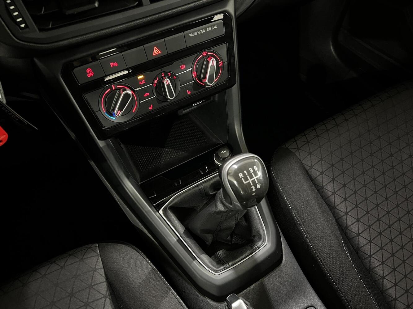Volkswagen T-Cross vaihtoauto