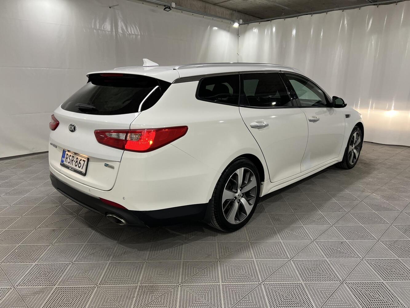 Kia Optima vaihtoauto
