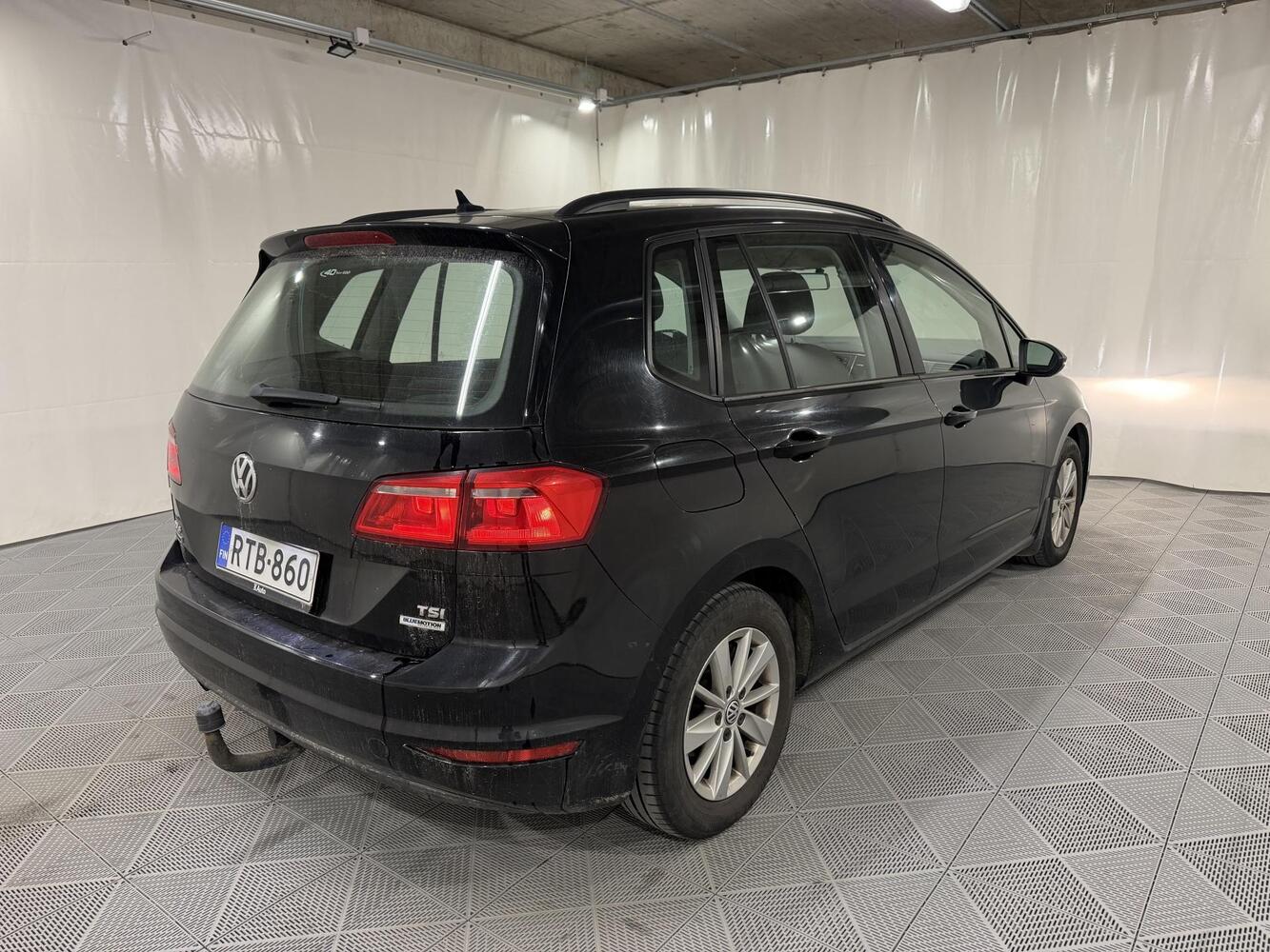 Volkswagen Golf Sportsvan vaihtoauto