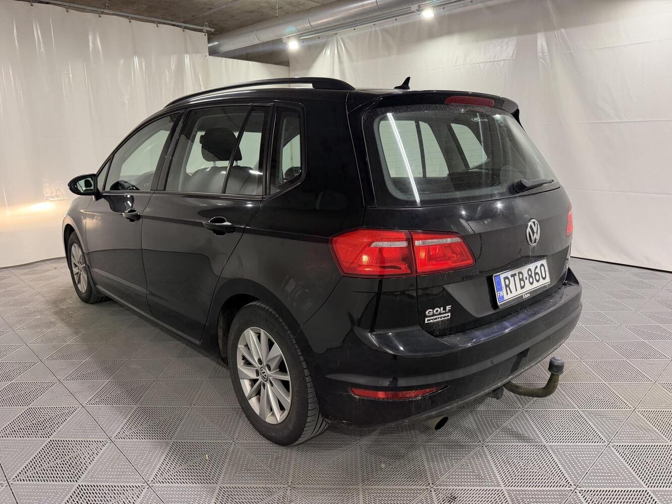 Volkswagen Golf Sportsvan vaihtoauto