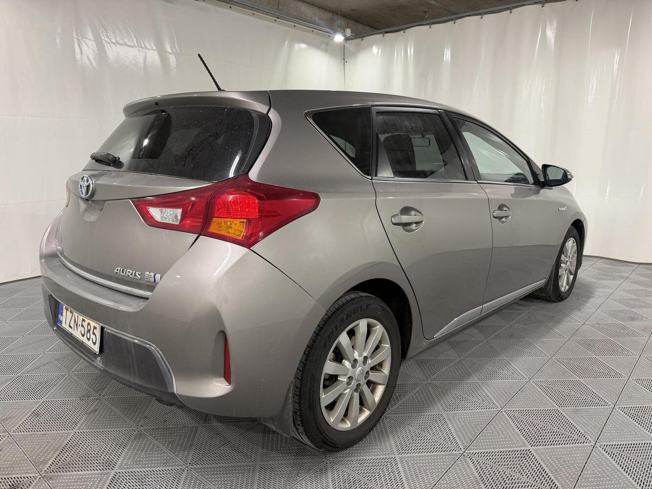 Toyota Auris vaihtoauto