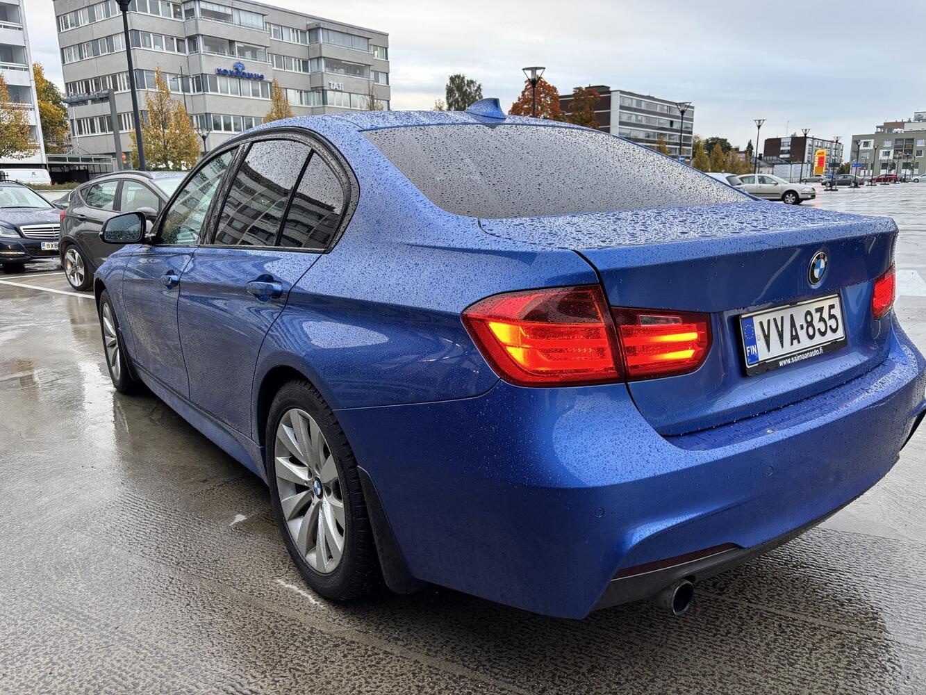 BMW 320 vaihtoauto