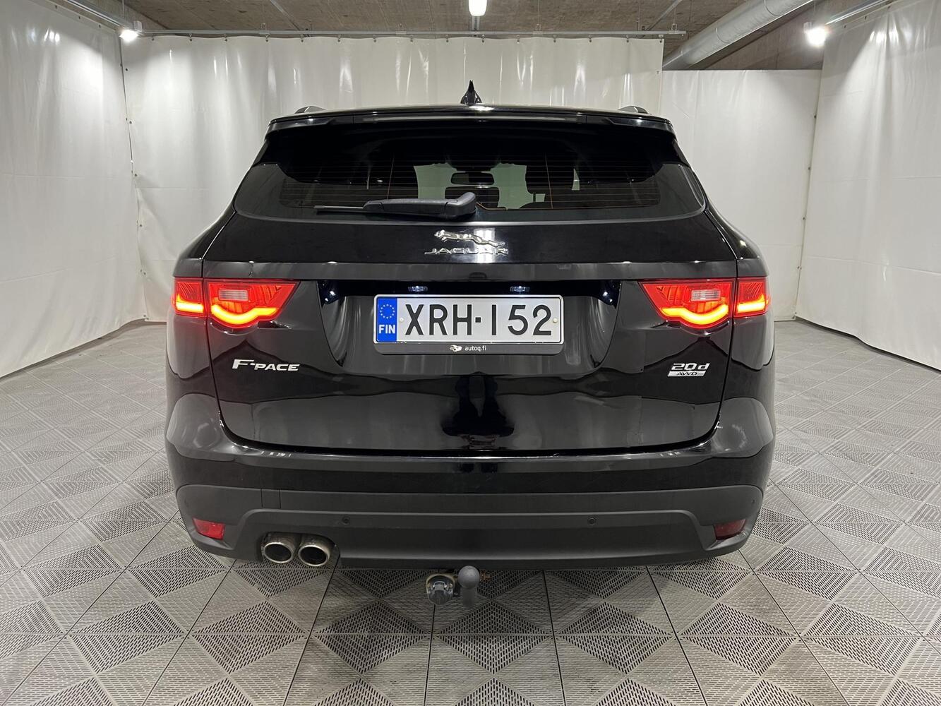 Jaguar F-PACE vaihtoauto