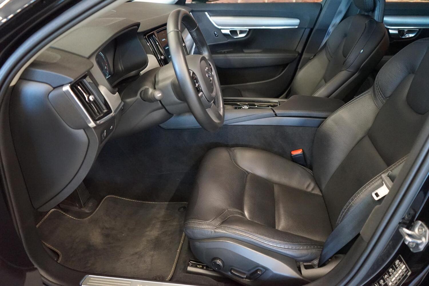 Volvo V90 Cross Country vaihtoauto