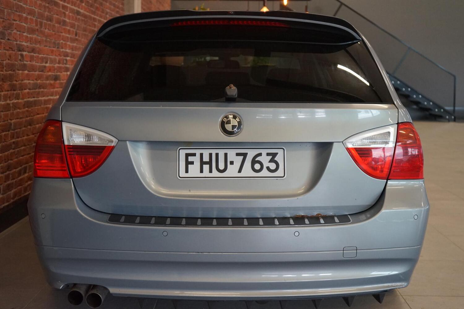 BMW 325 vaihtoauto