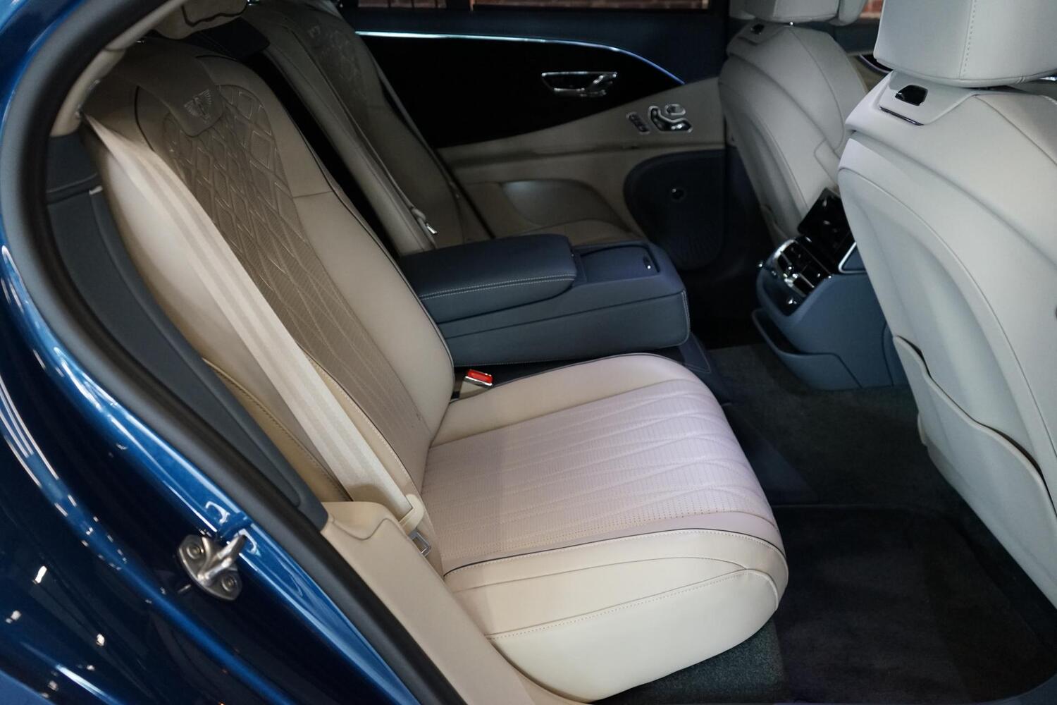 Bentley Flying Spur vaihtoauto