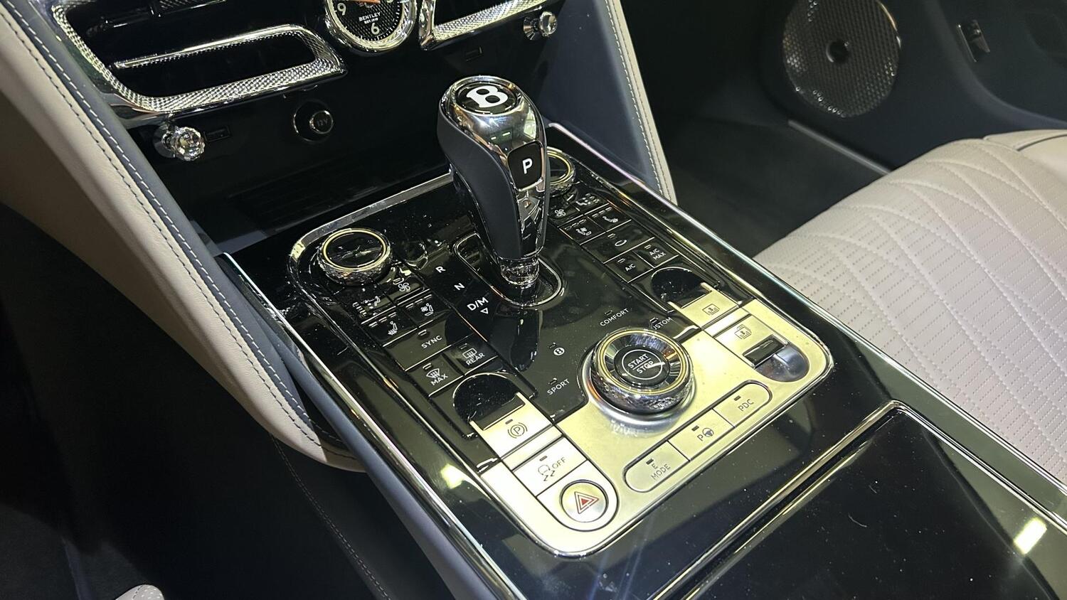 Bentley Flying Spur vaihtoauto