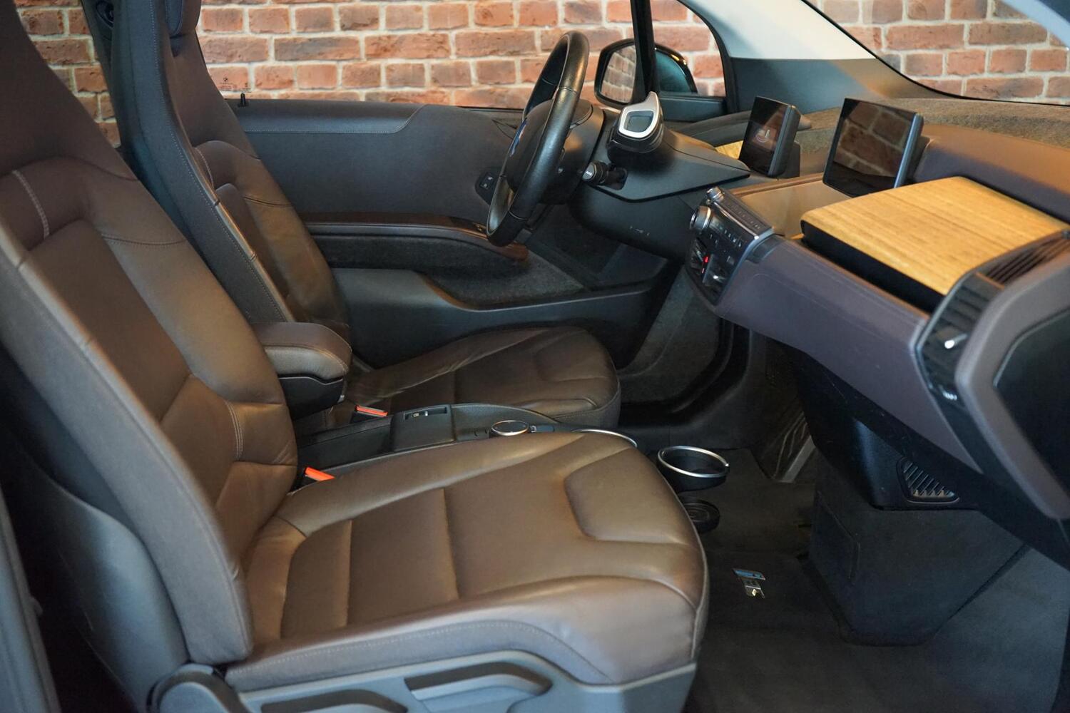 BMW i3s vaihtoauto