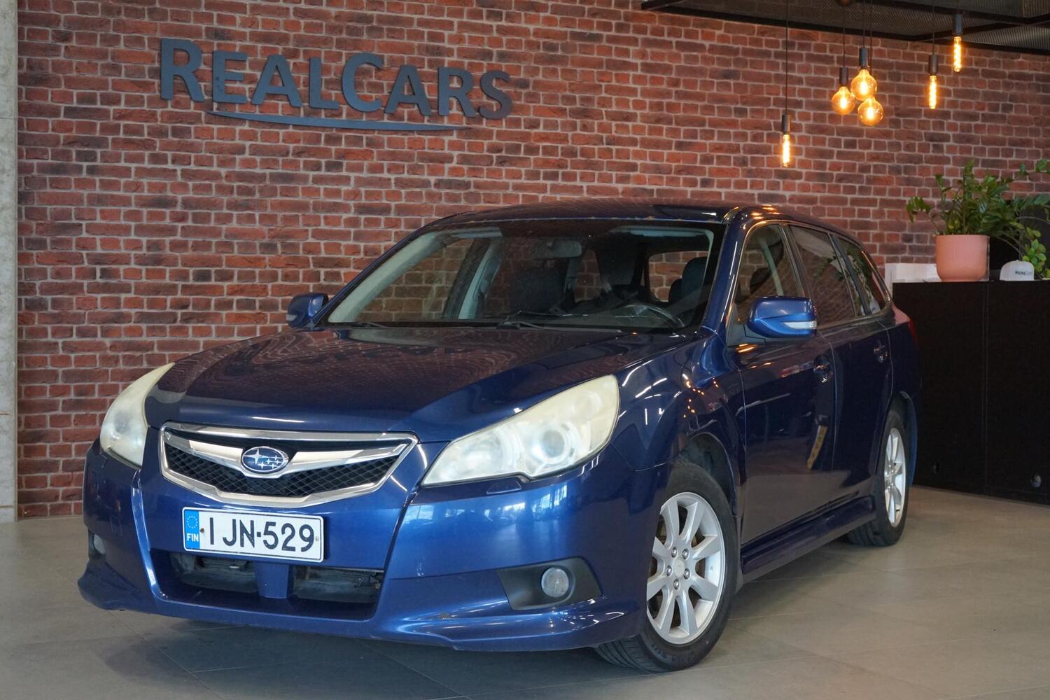 Subaru Legacy vaihtoauto
