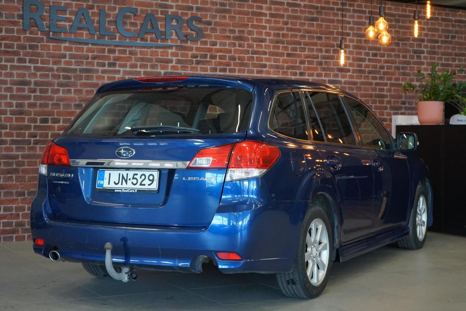 Subaru Legacy vaihtoauto
