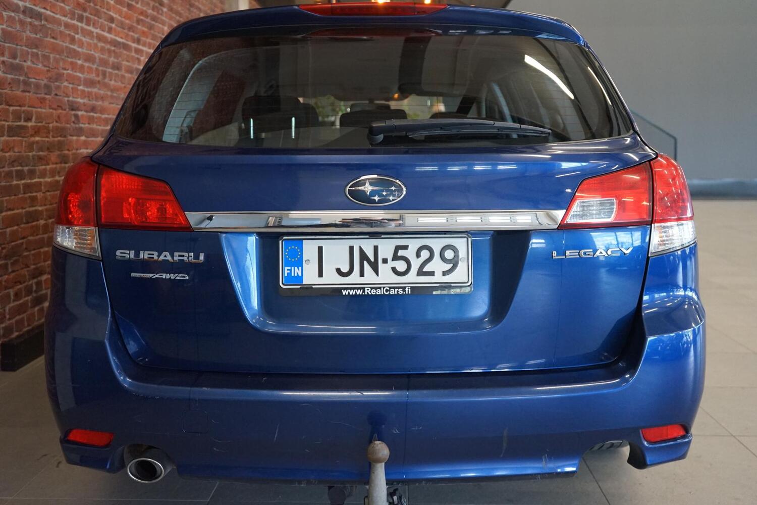 Subaru Legacy vaihtoauto
