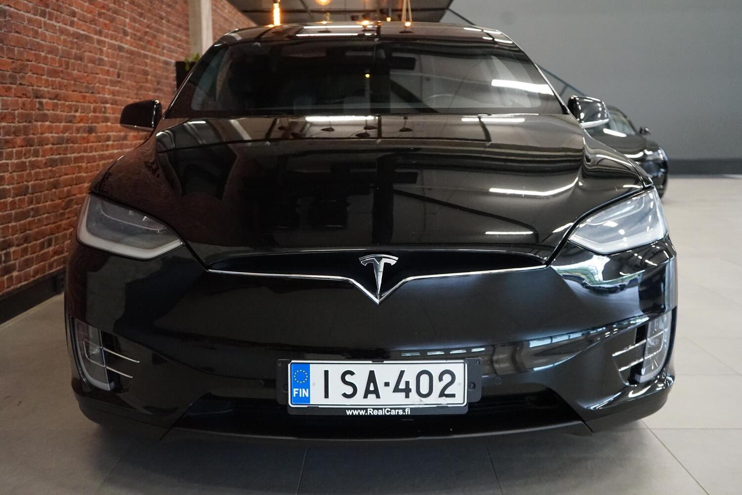 Tesla Model X vaihtoauto