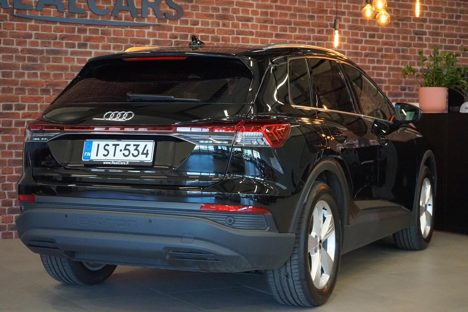 Audi Q4 e-tron vaihtoauto