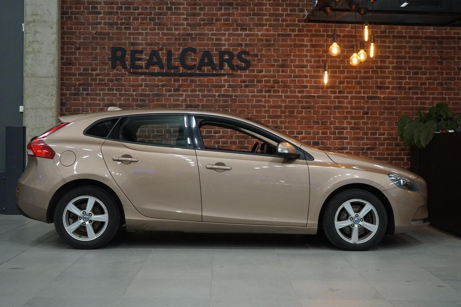 Volvo V40 vaihtoauto