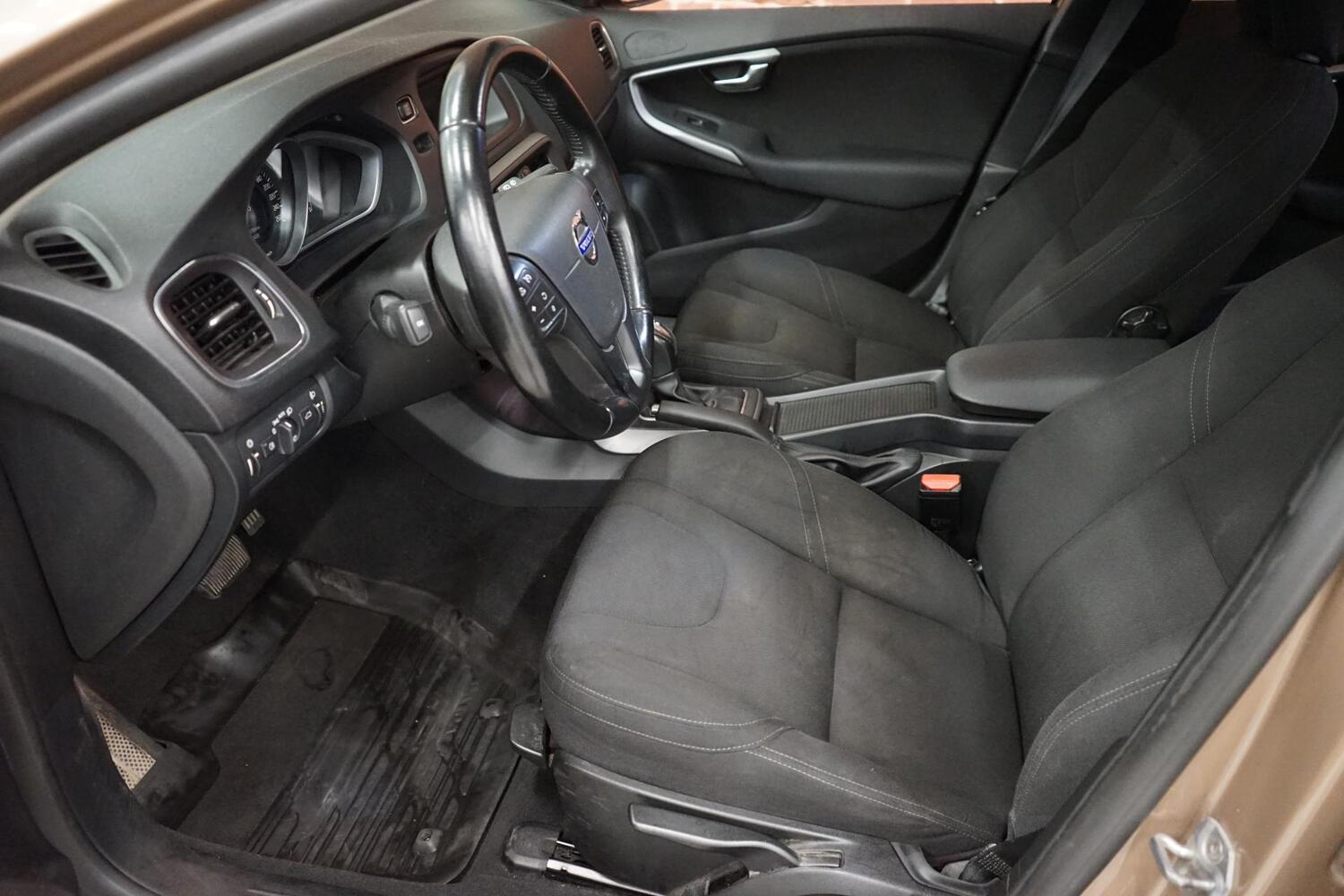 Volvo V40 vaihtoauto