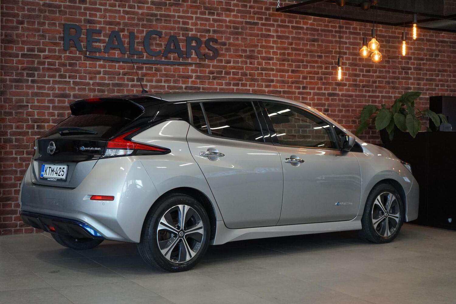 Nissan Leaf vaihtoauto
