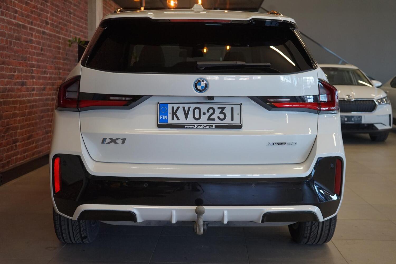 BMW iX1 vaihtoauto