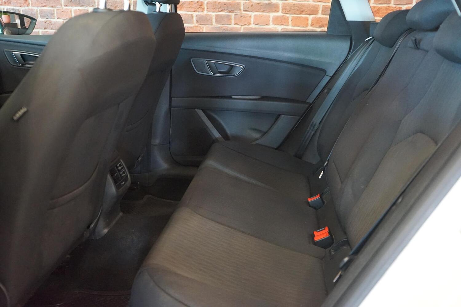 SEAT Leon vaihtoauto