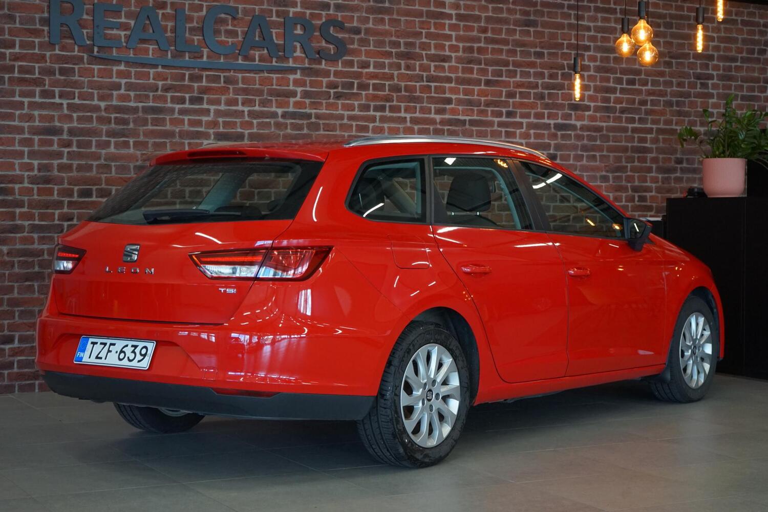 SEAT Leon ST vaihtoauto