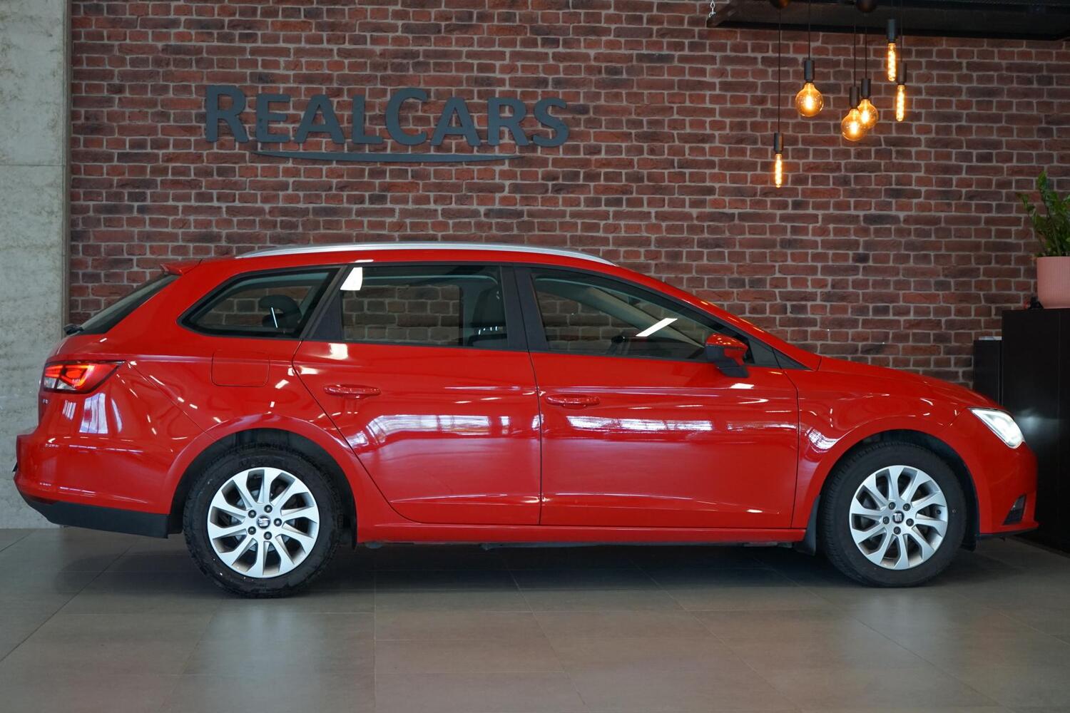 SEAT Leon ST vaihtoauto