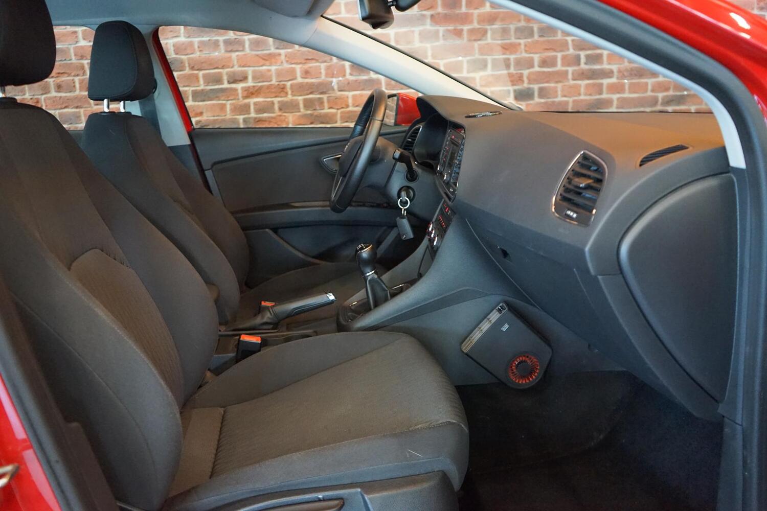 SEAT Leon ST vaihtoauto