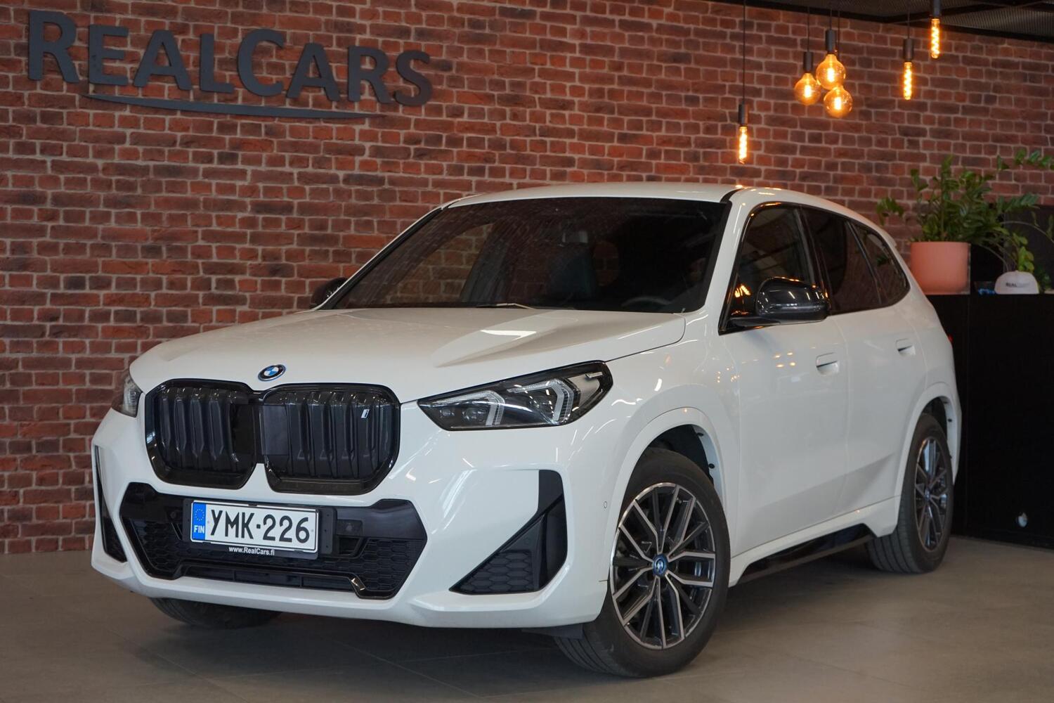 BMW iX1 vaihtoauto