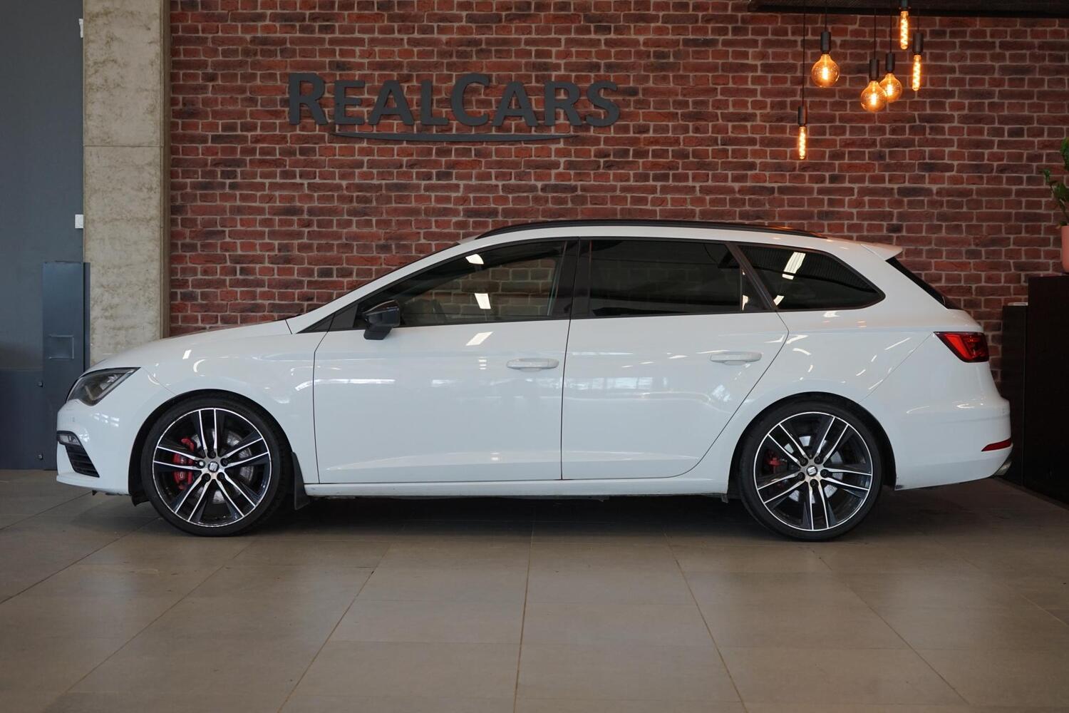 SEAT Leon ST vaihtoauto