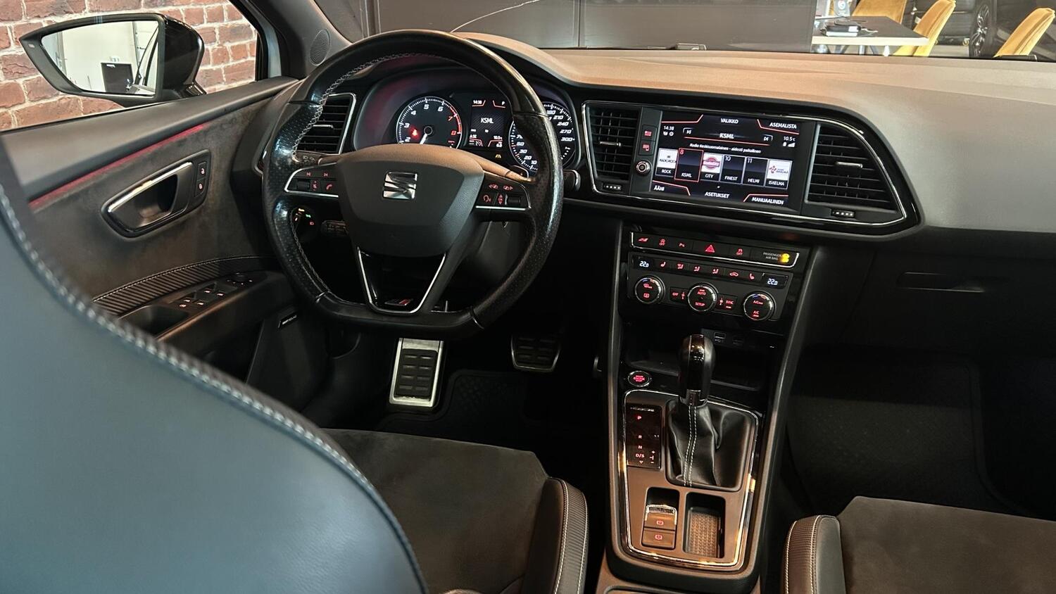 SEAT Leon ST vaihtoauto