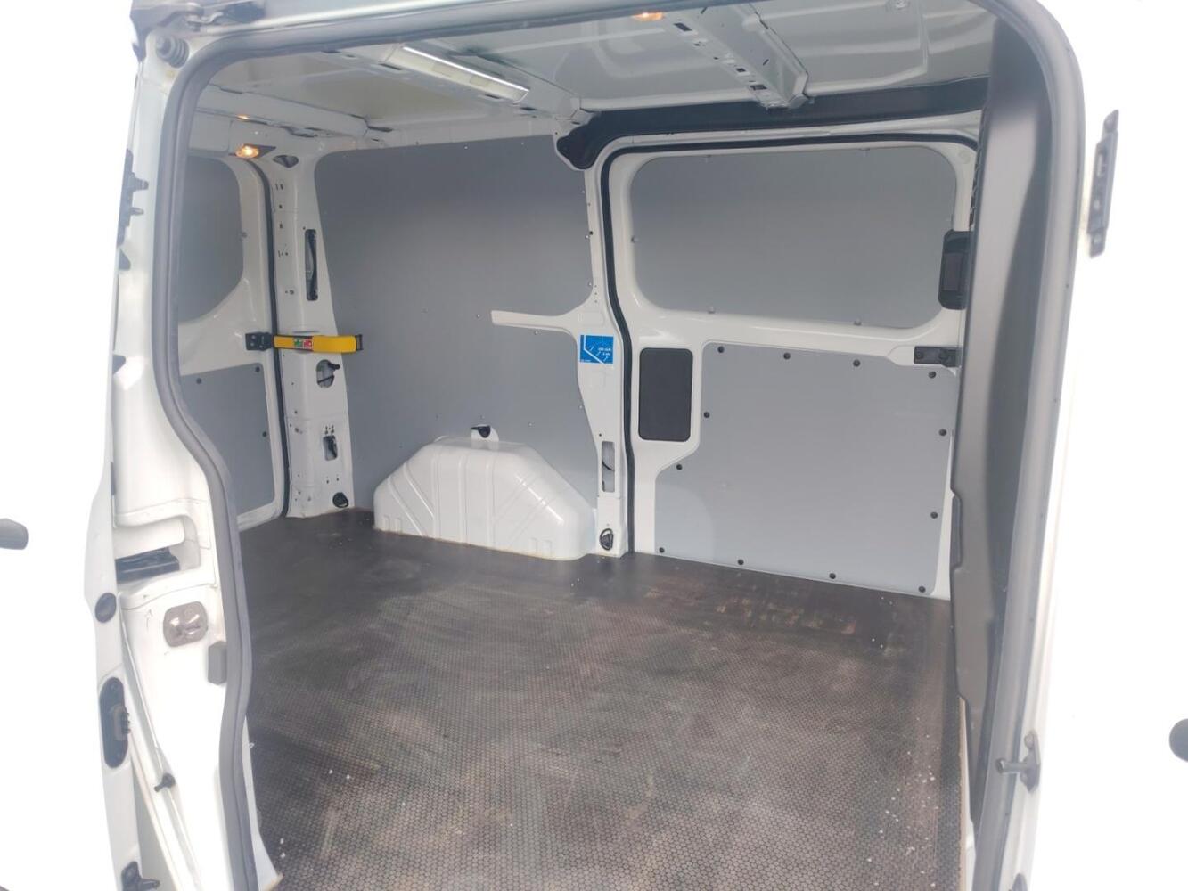 Ford Transit Custom vaihtoauto