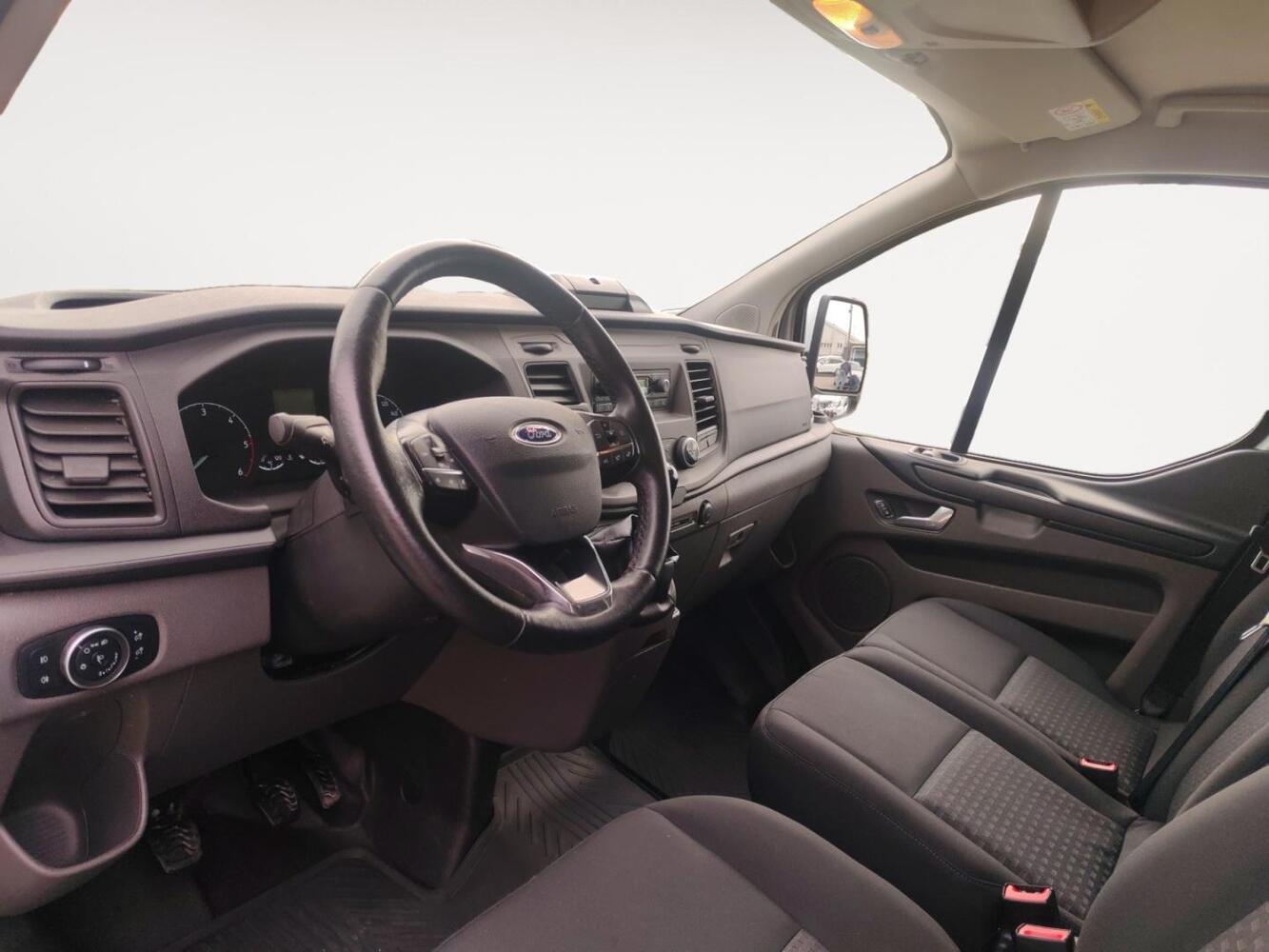 Ford Transit Custom vaihtoauto