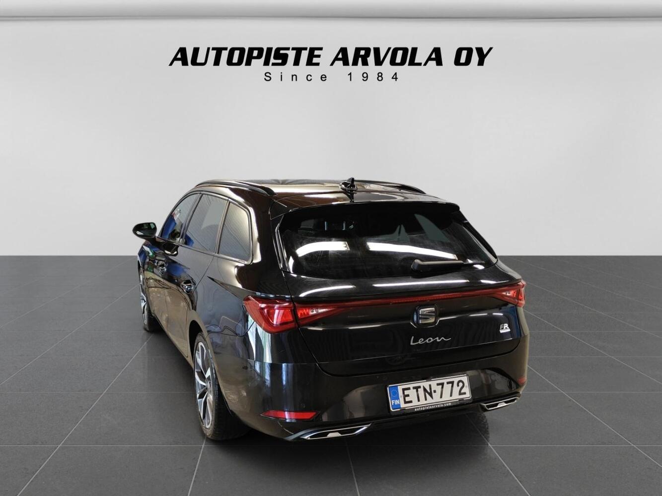 SEAT Leon Sportstourer vaihtoauto