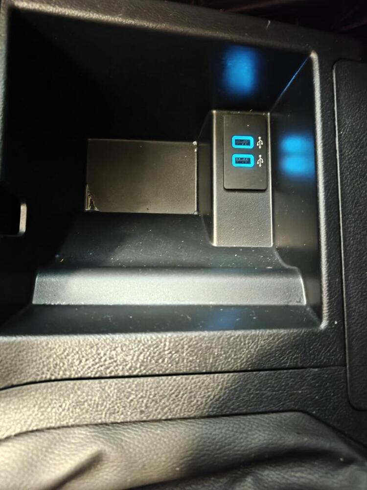 Ford Transit Connect vaihtoauto