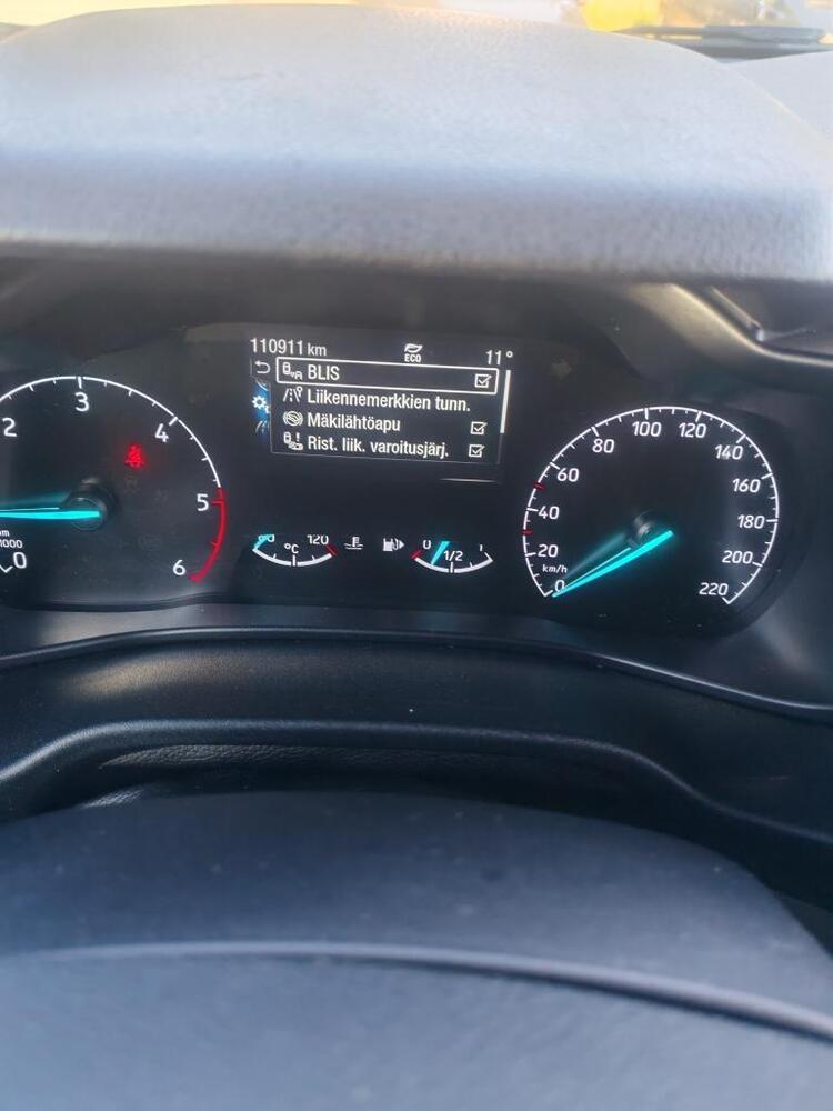 Ford Transit Connect vaihtoauto