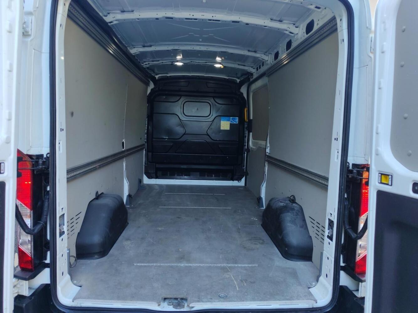 Ford Transit vaihtoauto