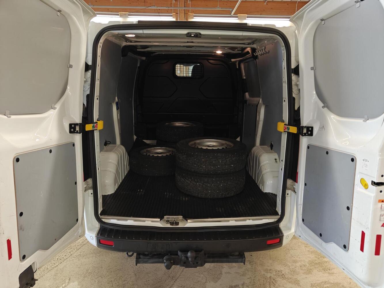 Ford Transit Custom vaihtoauto