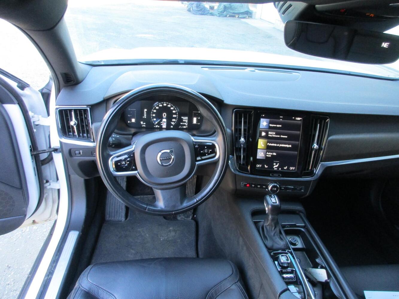 Volvo V90 Cross Country vaihtoauto