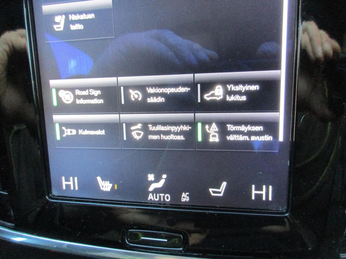 Volvo V90 Cross Country vaihtoauto