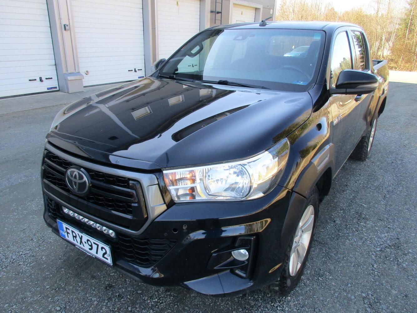 Toyota Hilux vaihtoauto
