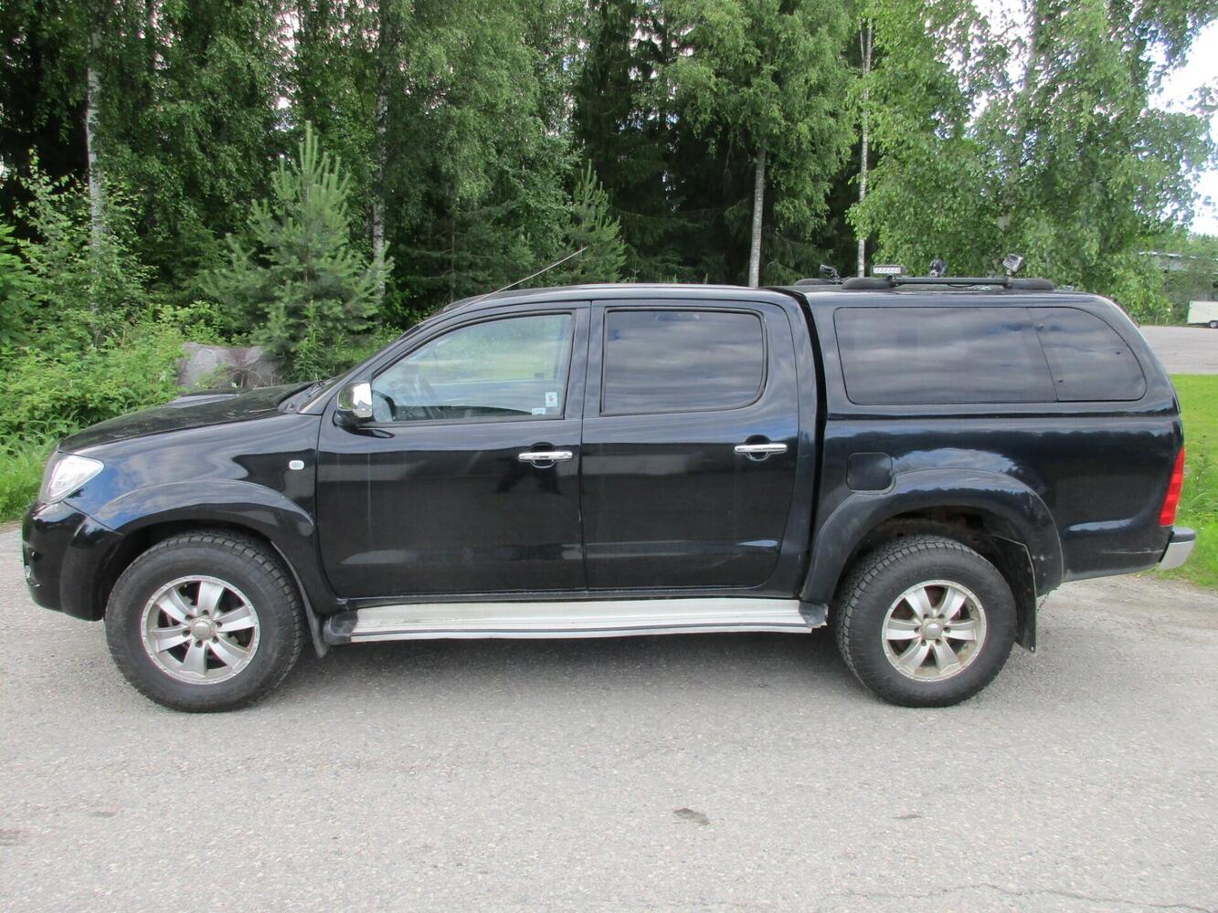 Toyota Hilux vaihtoauto