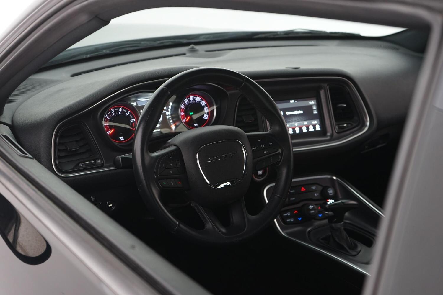 Dodge Challenger vaihtoauto