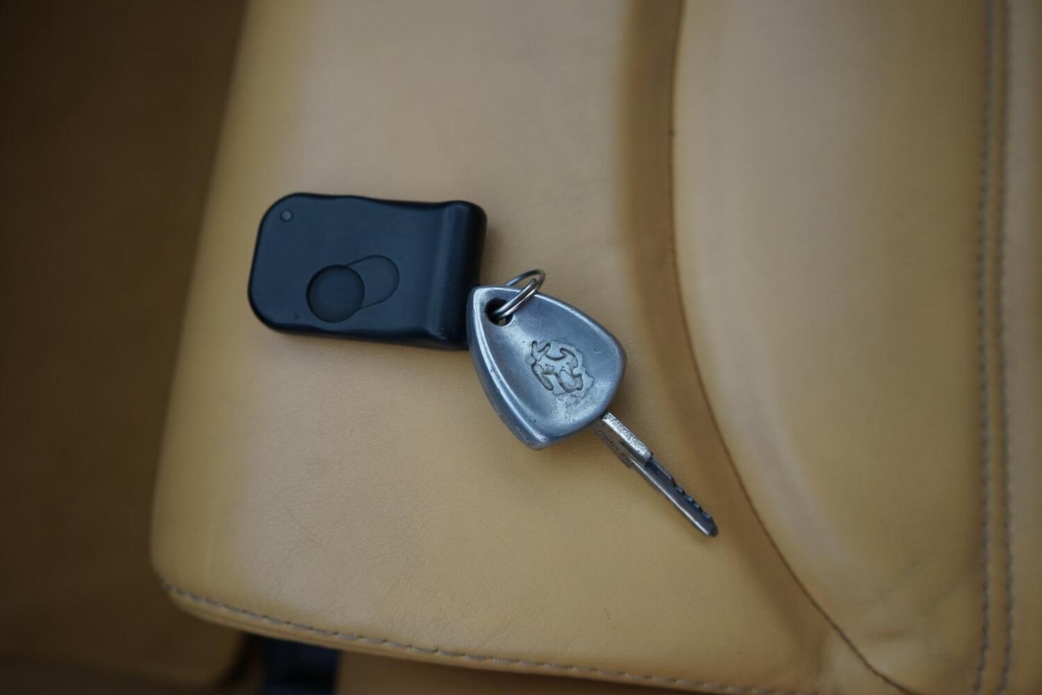 Ferrari 360 vaihtoauto