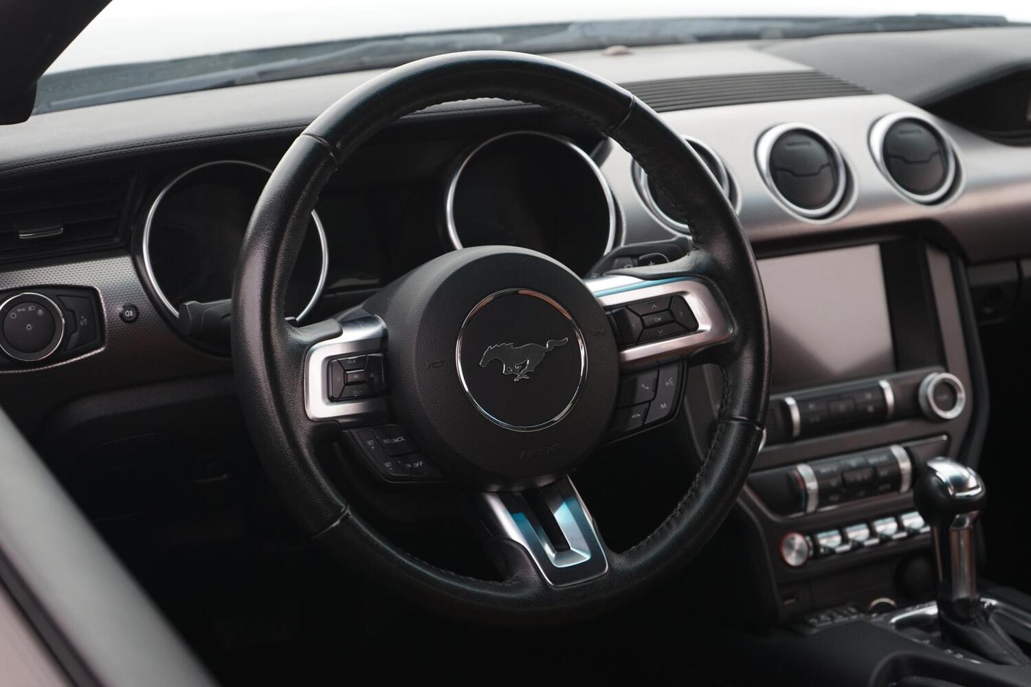 Ford USA Mustang vaihtoauto